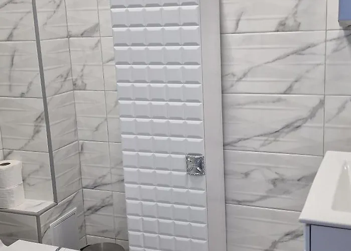 Δωμάτια σε οικογενειακή κατοικία Eliada Tuzla